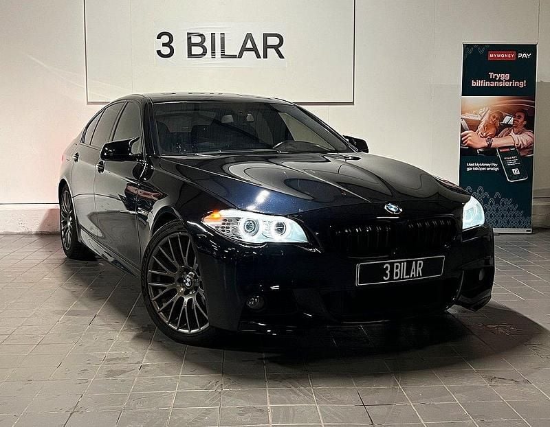 Svart Begagnad 2013 BMW 535 M Sport Sedan | 219 900 kr (Marknadspris) - Bild 1/4