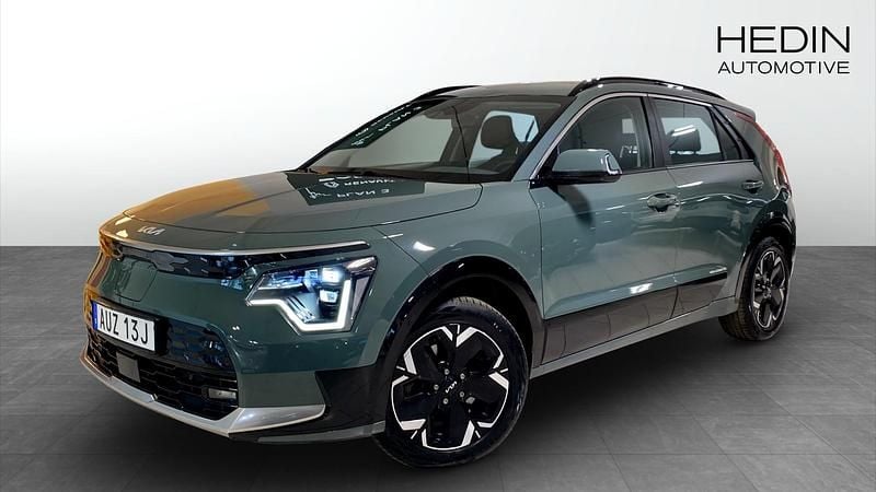 Grön (green) Begagnad 2022 Kia e-Niro 2 SUV | 309 900 kr (Lite dyr) - Bild 1/4