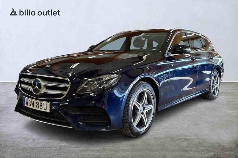 Begagnad Mercedes E300 AMG 306 HK (225 kW) 2019 Mörkblå Kombi