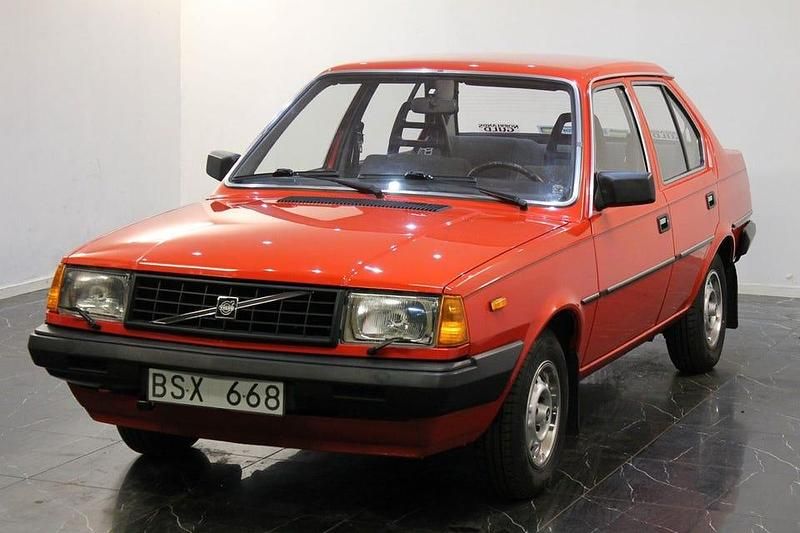 Begagnad Volvo 340 72 HK (52 kW) 1984 Röd Sedan