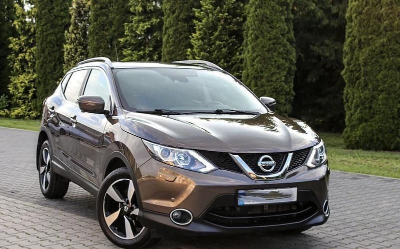 Begagnad 2016 Nissan Qashqai 360º SUV | 116 900 kr - Bild 1/4