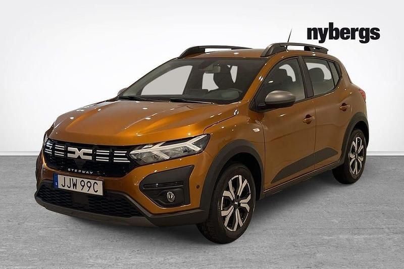 Orange Begagnad 2022 Dacia Sandero Expression SUV | 137 000 kr (Superpris) - Bild 1/4