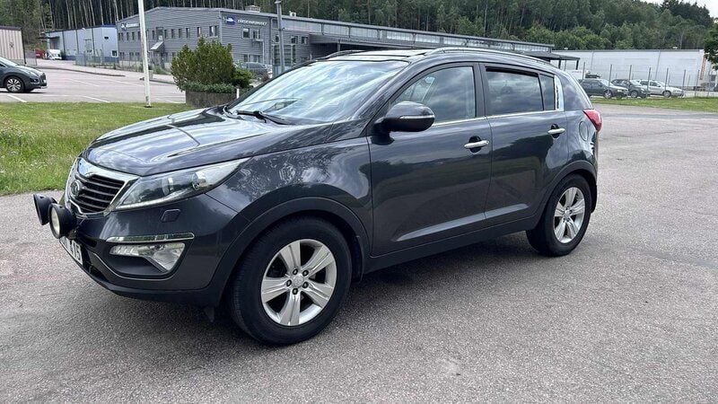 Grå Begagnad 2012 Kia Sportage SUV | 59 900 kr (Bra pris) - Bild 1/4
