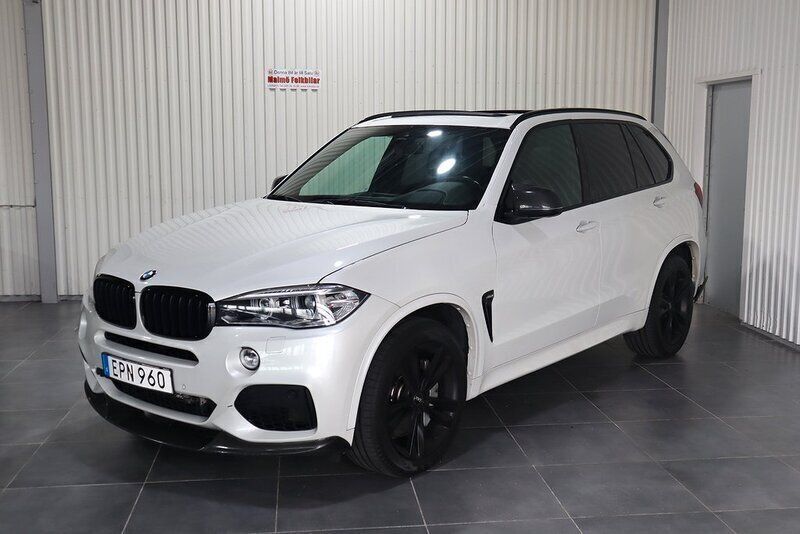 Vit Begagnad 2013 BMW X5 M Sport SUV | 295 900 kr (Dyr) - Bild 1/4