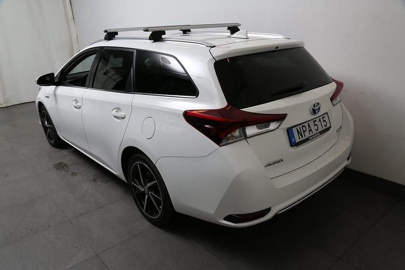 Begagnad Toyota Auris Touring Sports Comfort 136 HK (100 kW) 2018 Vit (pure white) Kombi