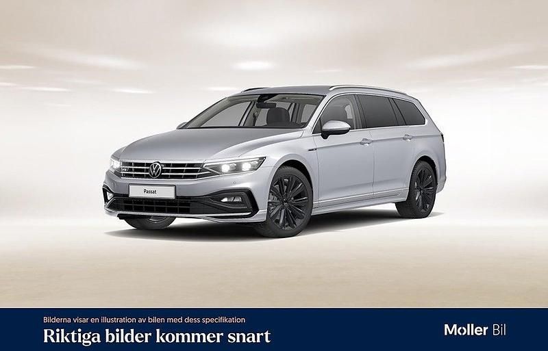Silver Begagnad 2021 VW Passat R-line Kombi | 299 000 kr (Marknadspris) - Bild 1/4