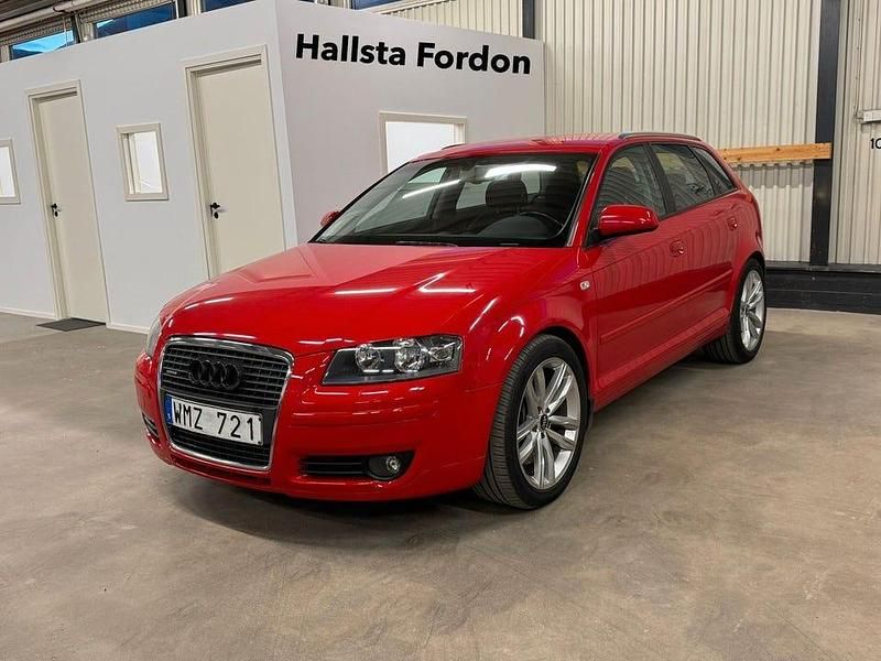 Röd Begagnad 2005 Audi A3 Sedan | 89 900 kr - Bild 1/4