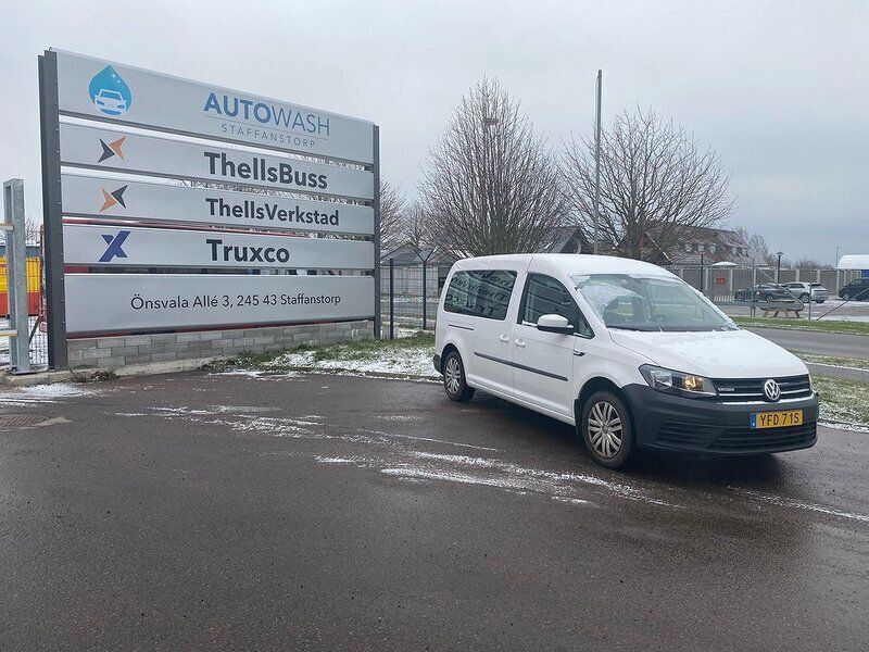 Flerfärgad Begagnad 2019 VW Caddy Maxi Life Life Minibuss | 199 875 kr - Bild 1/4