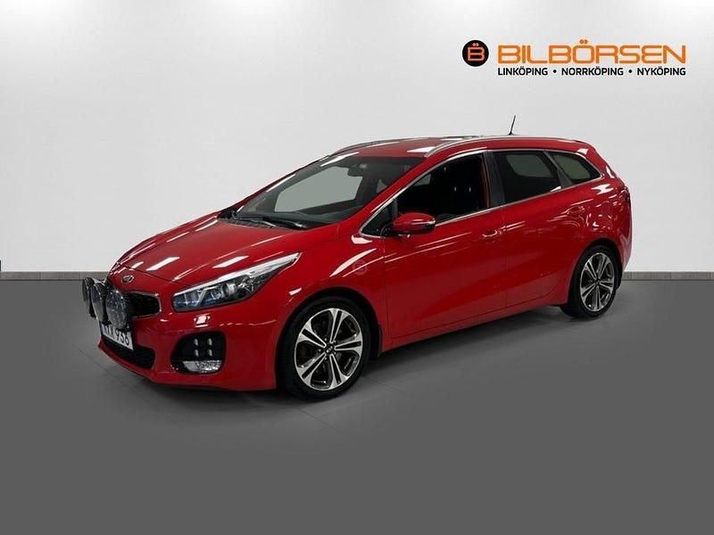 Röd Begagnad 2015 Kia Ceed Sportswagon GT-Line Kombi | 129 900 kr (Lite dyr) - Bild 1/4