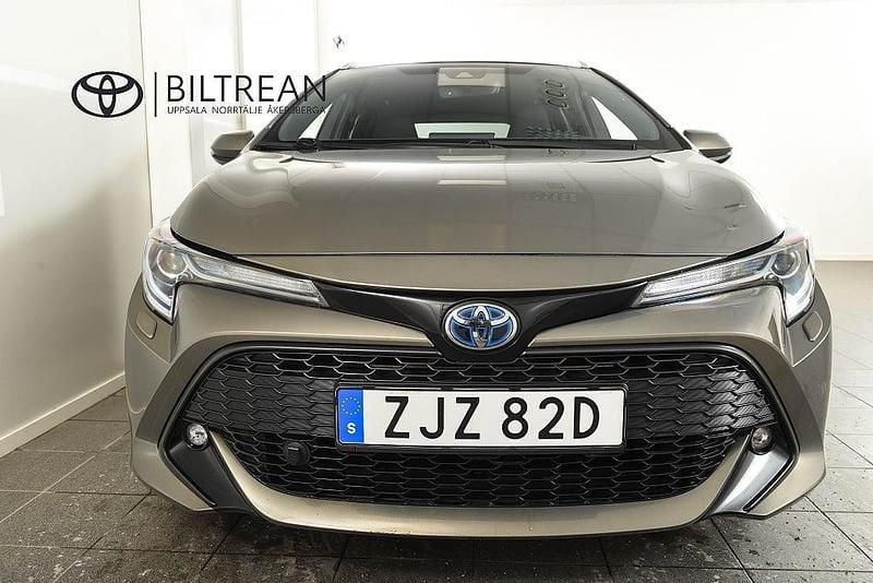 Begagnad Toyota Corolla Style 122 HK (89 kW) 2020 Grön Kombi
