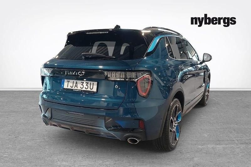 Begagnad Lynk & Co 01 264 HK (194 kW) 2023 Blå SUV