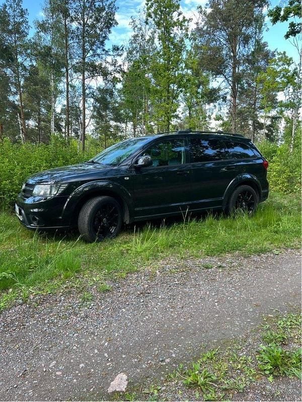 Svart Begagnad 2015 Fiat Freemont Sport SUV | 94 000 kr (Bra pris) - Bild 1/4