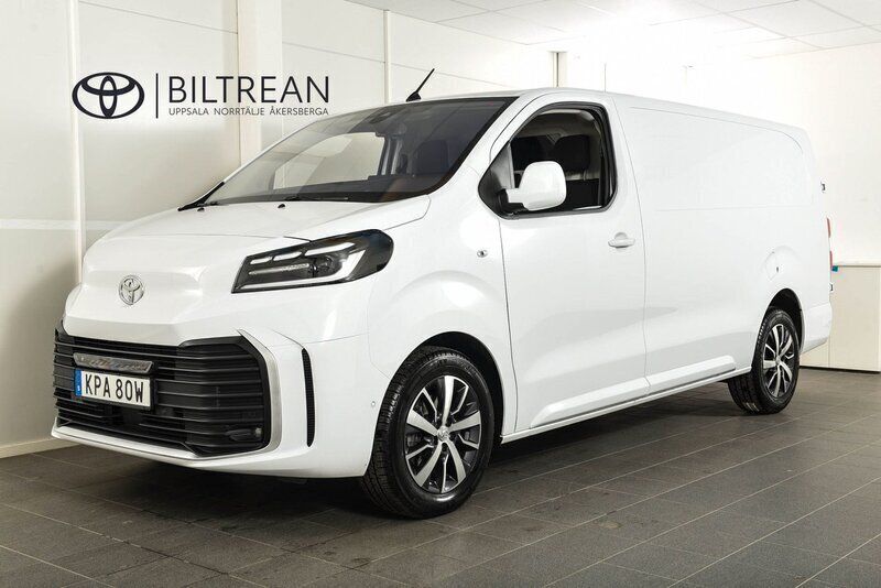 Vit Begagnad 2024 Toyota Proace Van | 519 900 kr - Bild 1/4