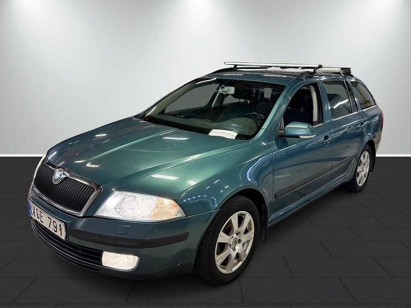 Begagnad Skoda Octavia 150 HK (110 kW) 2006 Ljusgrön (grön) Kombi