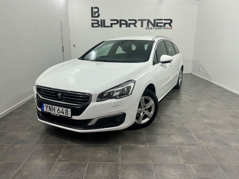 Vit Begagnad 2017 Peugeot 508 Kombi | 69 900 kr (Marknadspris) - Bild 1/4