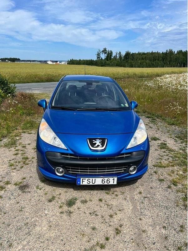Blå Begagnad 2007 Peugeot 207 Sport Halvkombi | 29 500 kr (Marknadspris) - Bild 1/4