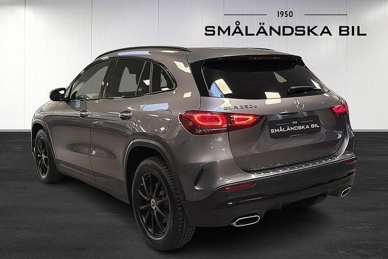 Begagnad Mercedes GLA250 AMG 218 HK (160 kW) 2022 Grå SUV