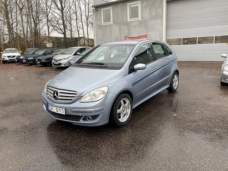 Begagnad Mercedes B170 116 HK (85 kW) 2005 Blå Minibuss