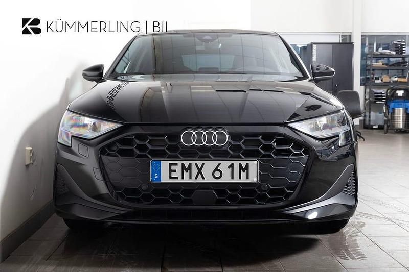 Begagnad Audi A3 Advanced 151 HK (111 kW) 2025 Svart