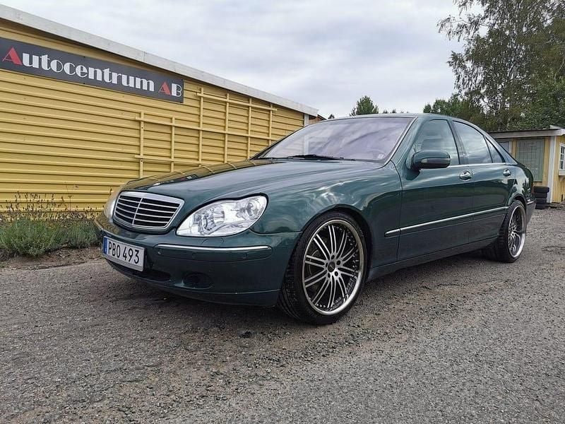 Grön Begagnad 1999 Mercedes S500 Sedan | 39 500 kr - Bild 1/4