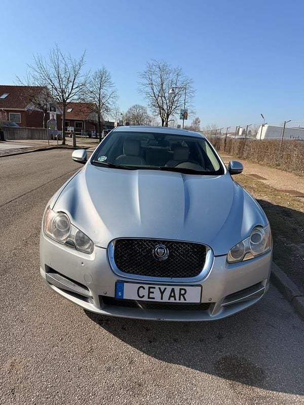 Begagnad Jaguar XF 241 HK (177 kW) 2010 Sedan