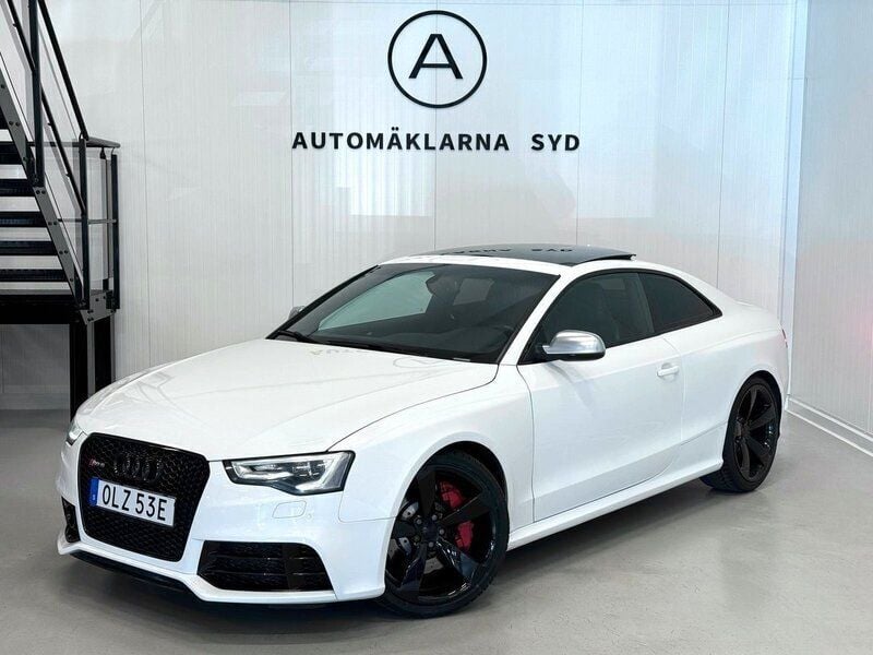 Vit Begagnad 2015 Audi RS5 Comfort Sportkupé | 309 900 kr - Bild 1/4