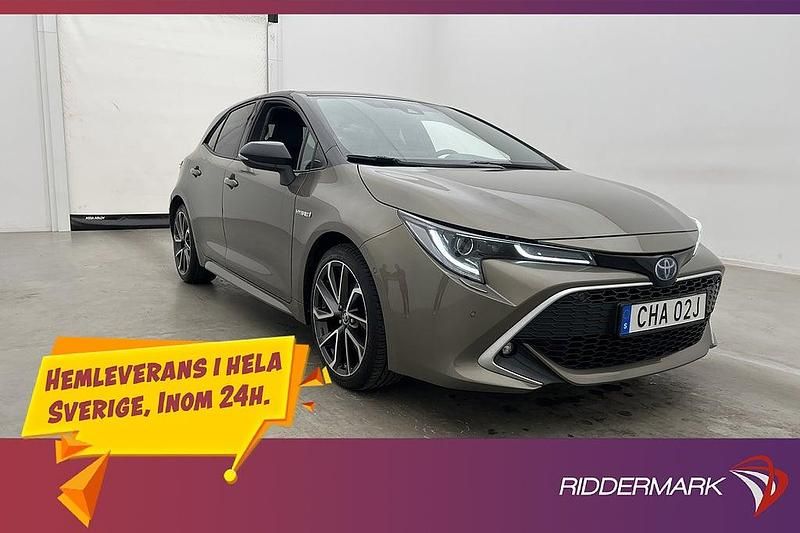 Grön Begagnad 2019 Toyota Corolla Hybrid Executive Halvkombi | 228 800 kr (Marknadspris) - Bild 1/3