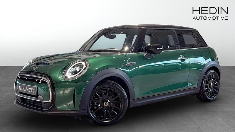 Grön Begagnad 2023 Mini Cooper SE Halvkombi | 198 700 kr (Superpris) - Bild 1/4