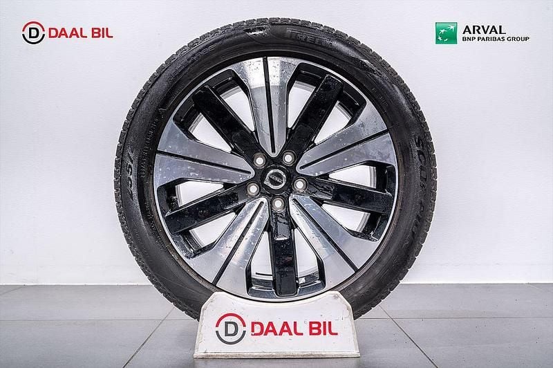 Begagnad Volvo XC40 Single Motor 175 kW (238 HK) 2022 Svart SUV