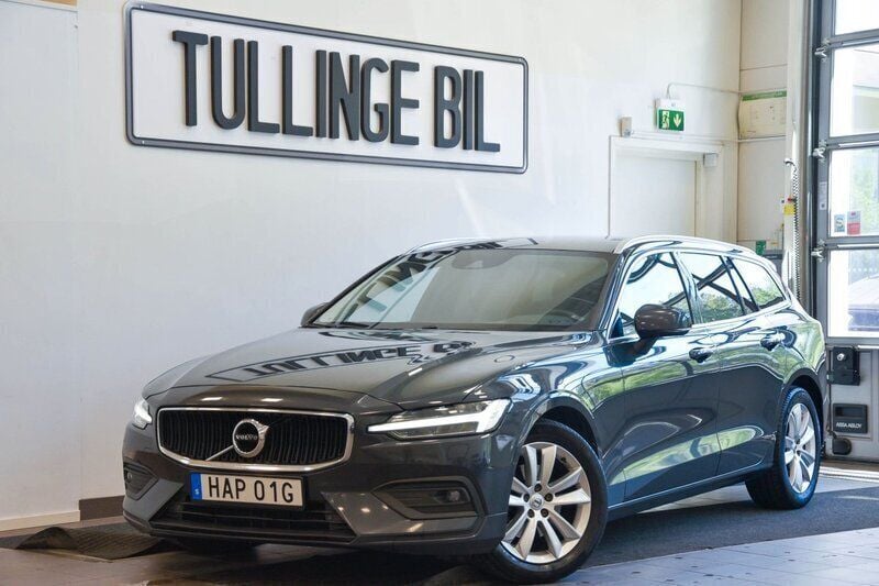 Grå Begagnad 2019 Volvo V60 Momentum Kombi | 214 800 kr (Marknadspris) - Bild 1/2
