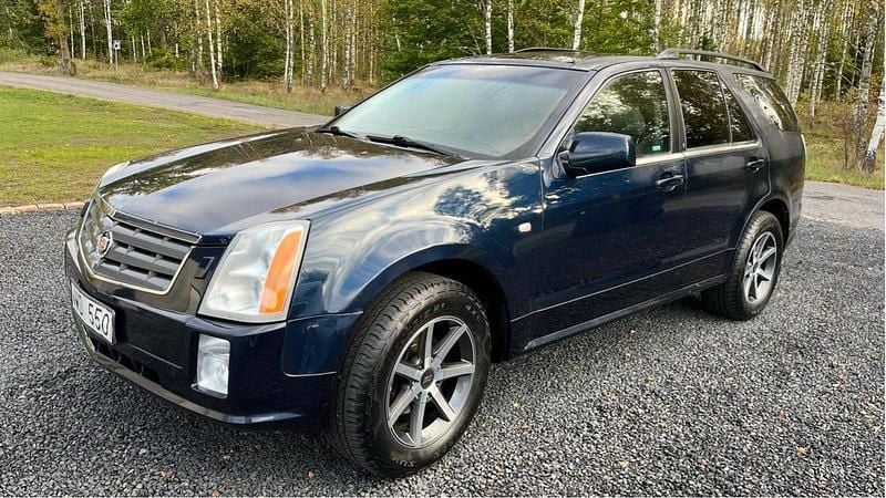 Blå Begagnad 2005 Cadillac SRX SUV | 74 000 kr - Bild 1/4