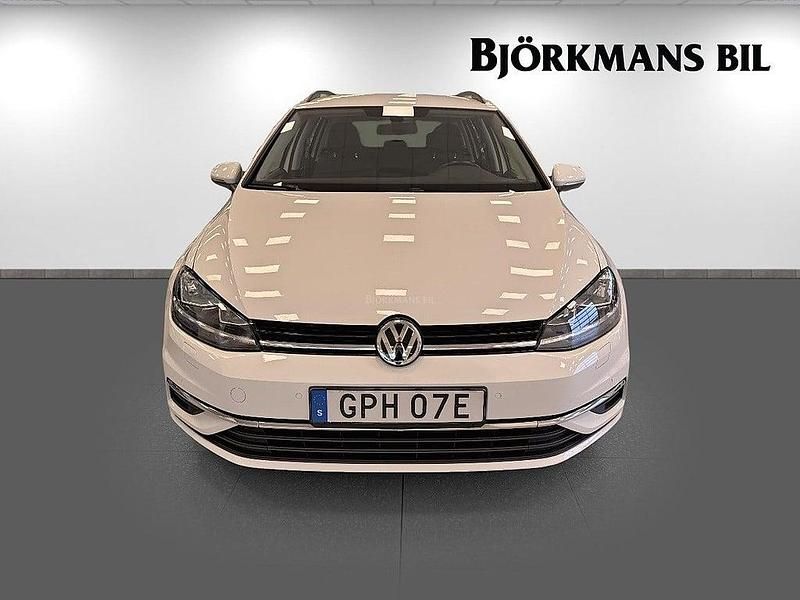 Begagnad VW Golf VIII 150 HK (110 kW) 2020 Vit Kombi