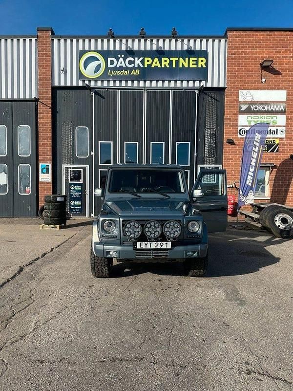 Grå Begagnad 2007 Mercedes G320 SUV | 299 000 kr - Bild 1/4