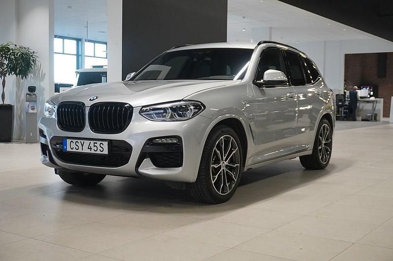 Silver Begagnad 2020 BMW X3 M Sport SUV | 399 800 kr (Marknadspris) - Bild 1/4