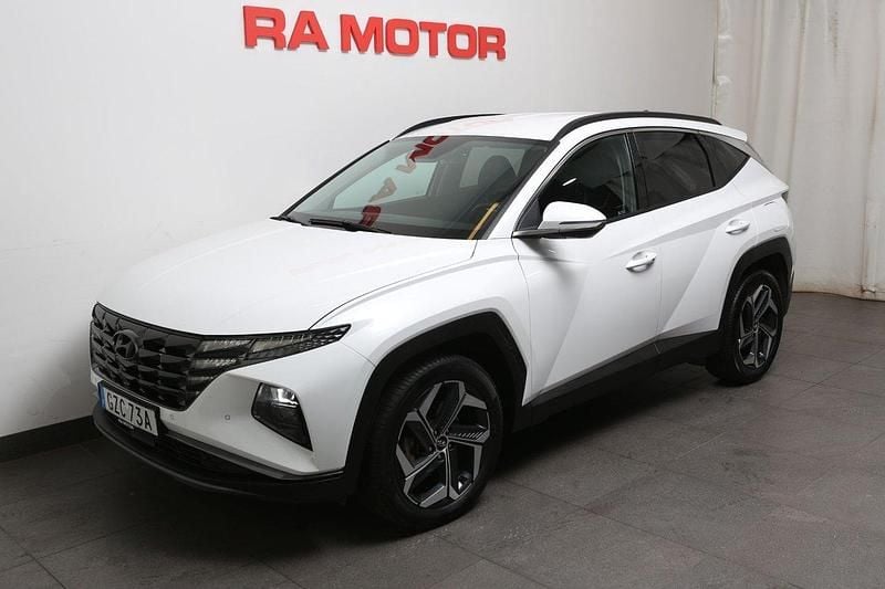 Vit Begagnad 2023 Hyundai Tucson Advanced SUV | 369 800 kr (Marknadspris) - Bild 1/3