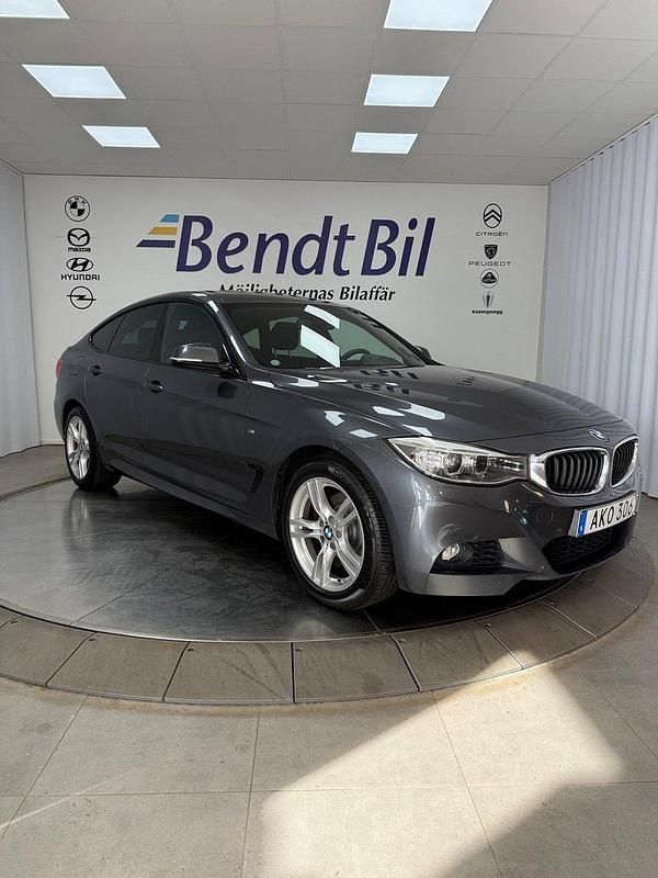 Grå Begagnad 2015 BMW 328 Gran Turismo M Sport Halvkombi | 199 500 kr - Bild 1/4