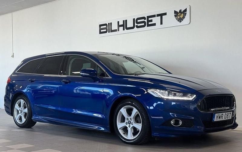 Blå Begagnad 2015 Ford Mondeo Business Edition Kombi | 119 900 kr (Marknadspris) - Bild 1/4