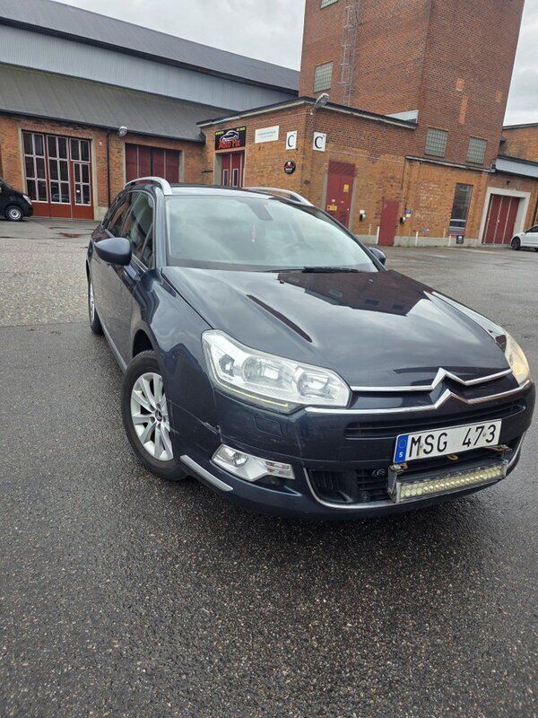 Blå Begagnad 2012 Citroën C5 Kombi | 41 000 kr (Marknadspris) - Bild 1/4