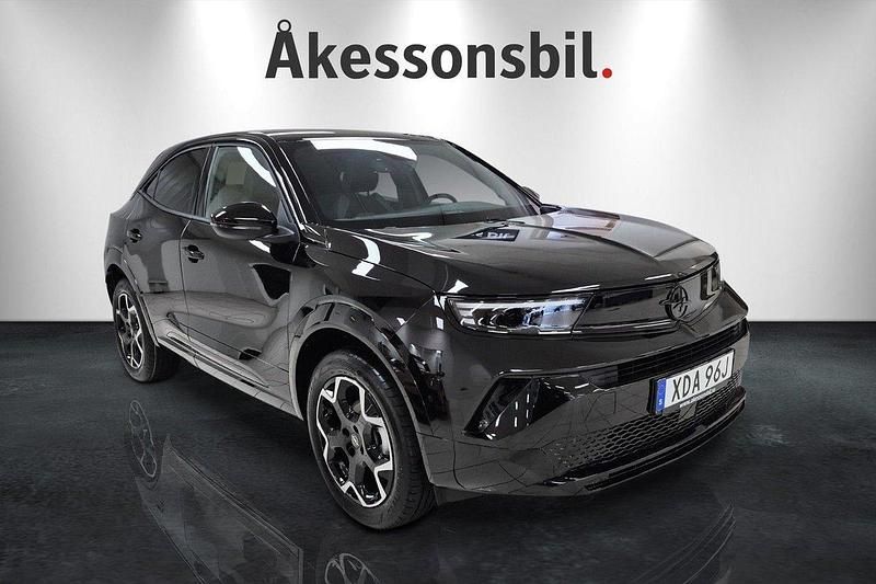 Diamond black Ny 2025 Opel Mokka SUV | 327 790 kr (Marknadspris) - Bild 1/4