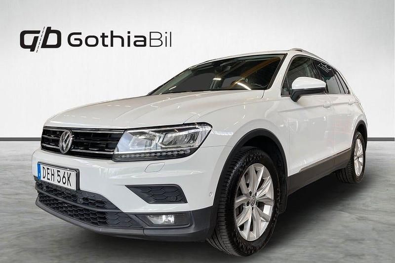 Vit Begagnad 2020 VW Tiguan SUV | 199 900 kr (Bra pris) - Bild 1/4