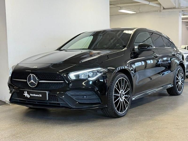 Begagnad Mercedes CLA250 Shooting Brake AMG 218 HK (160 kW) 2021 Svart Kombi