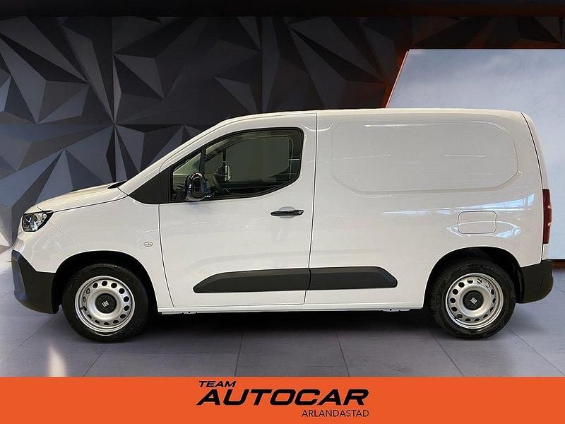 Ny Fiat Doblò 101 HK (74 kW) 2025 Vit Minibuss