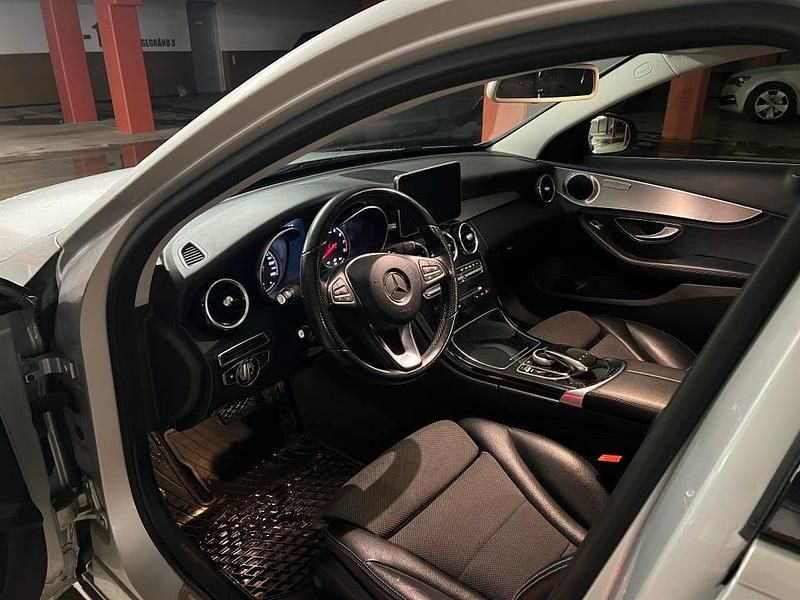 Begagnad Mercedes C180 156 HK (114 kW) 2015