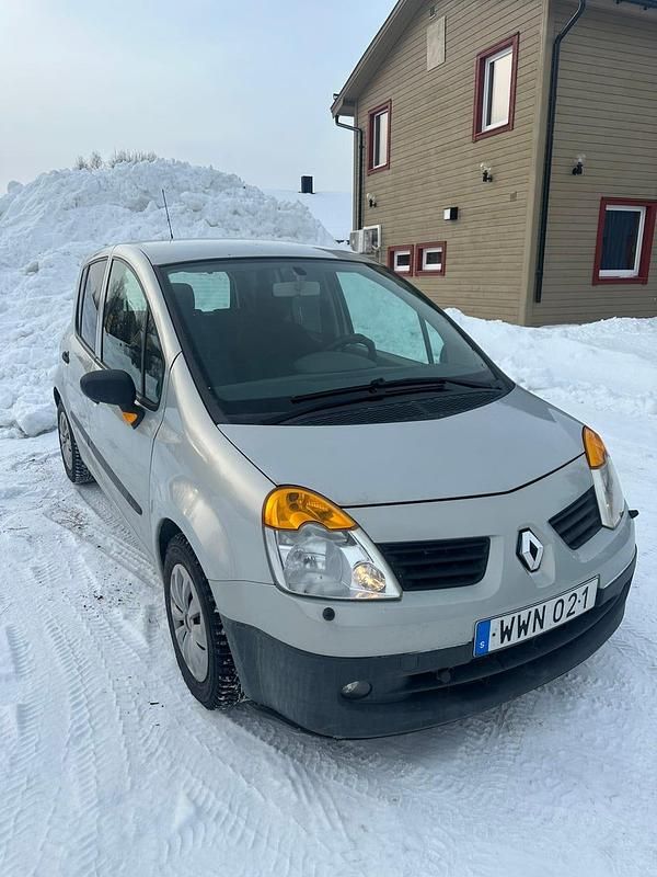 Begagnad 2005 Renault Modus Minibuss | 18 000 kr (Lite dyr) - Bild 1/4