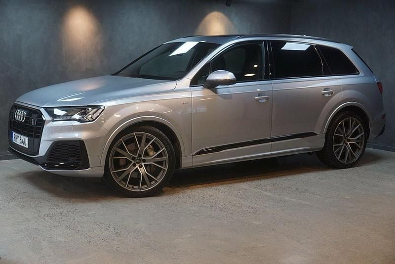 Silver Begagnad 2019 Audi Q7 S-Line SUV | 539 000 kr (Marknadspris) - Bild 1/4