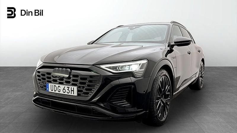 Begagnad Audi e-tron S-Line 300 kW (408 HK) 2023 Svart SUV