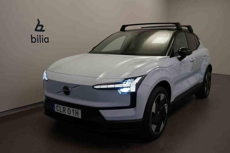 Blå Begagnad 2024 Volvo EX30 Single Motor Extended Range SUV | 339 500 kr (Marknadspris) - Bild 1/1