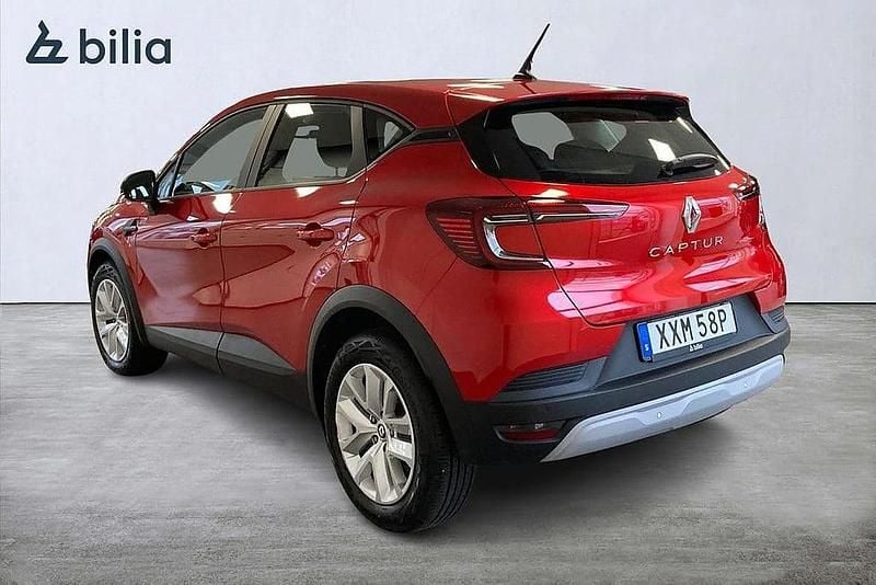 Begagnad Renault Captur Zen 91 HK (66 kW) 2022 Röd SUV