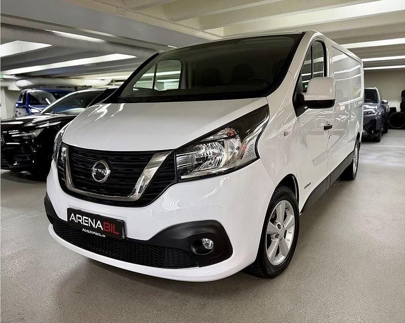 Vit Begagnad 2017 Nissan NV300 Van | 149 900 kr (Superpris) - Bild 1/4