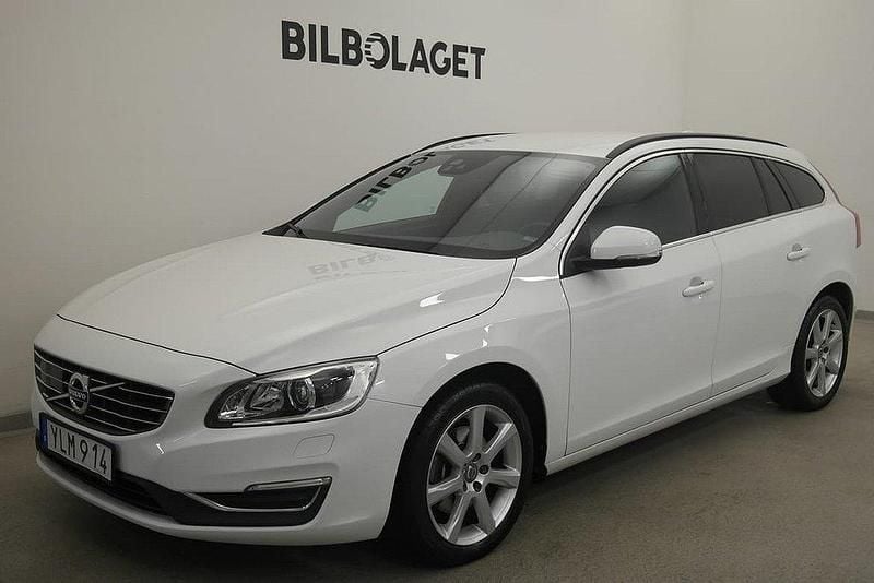 Vit Begagnad 2017 Volvo V60 Business Edition Kombi | 199 800 kr (Marknadspris) - Bild 1/4